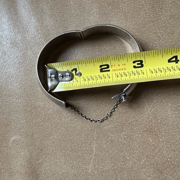 Vintage Sterling Silver cuff bangle bracelet Mexico modernist brutalist w chain - Picture 7 of 9